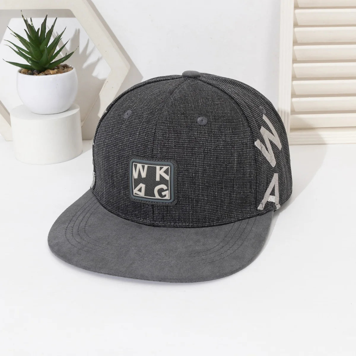 1pc Simple Letter Embroidery Retro Baseball Hats New Unisex Casual ins Street Versatile Peaked Caps Flat Eave Sunshade